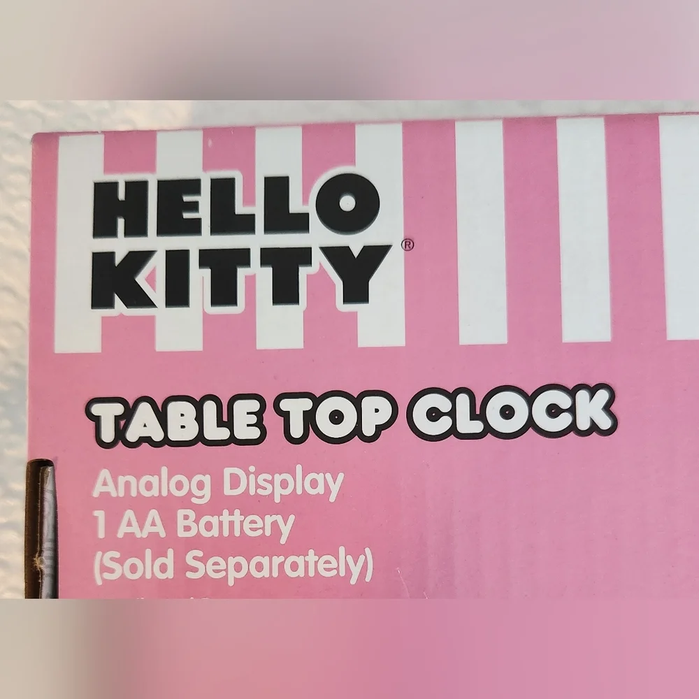 Hello Kitty Pink and White Table Clock